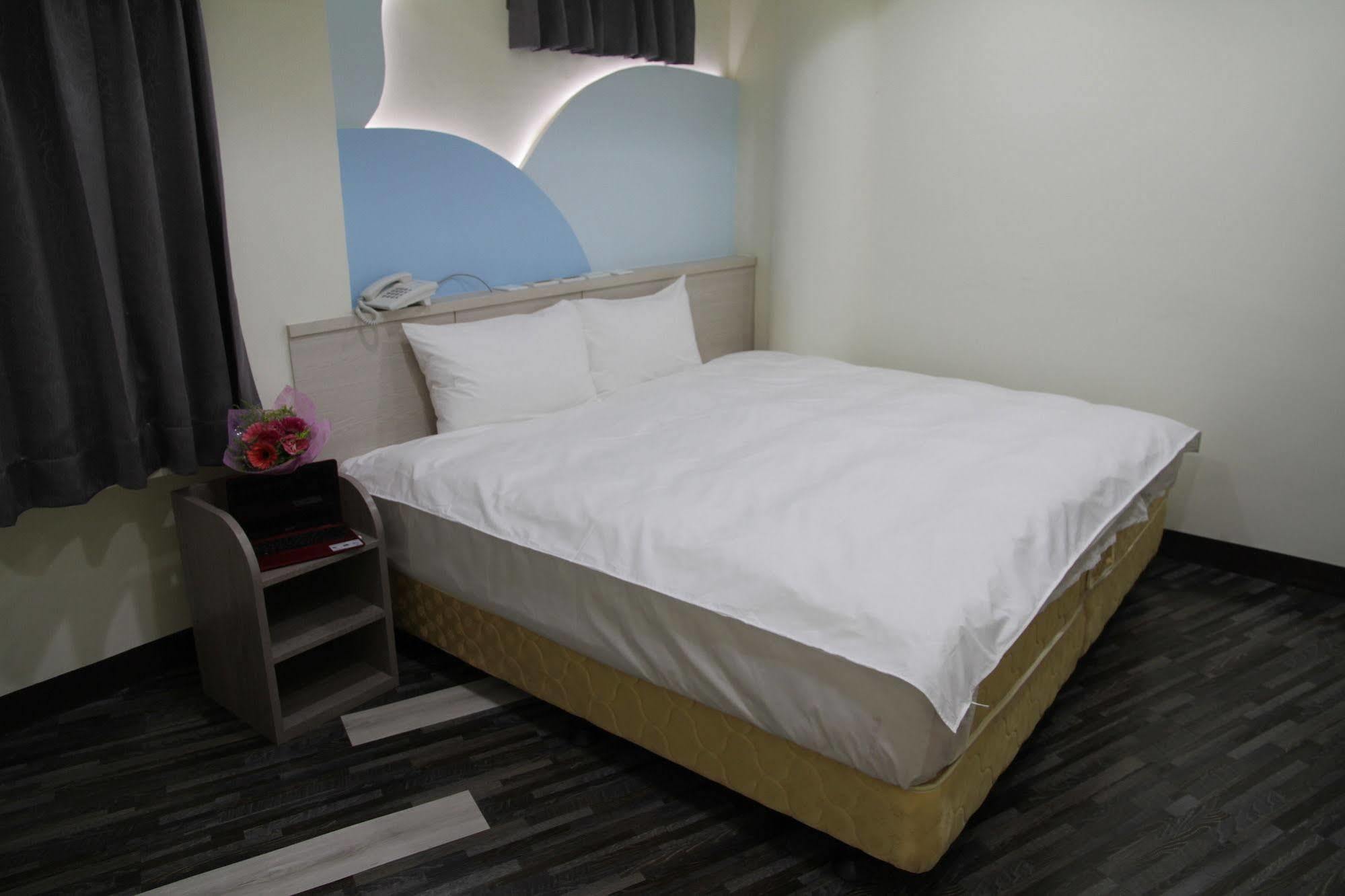 微旅時尚旅店 Hotel Douliu Luaran gambar